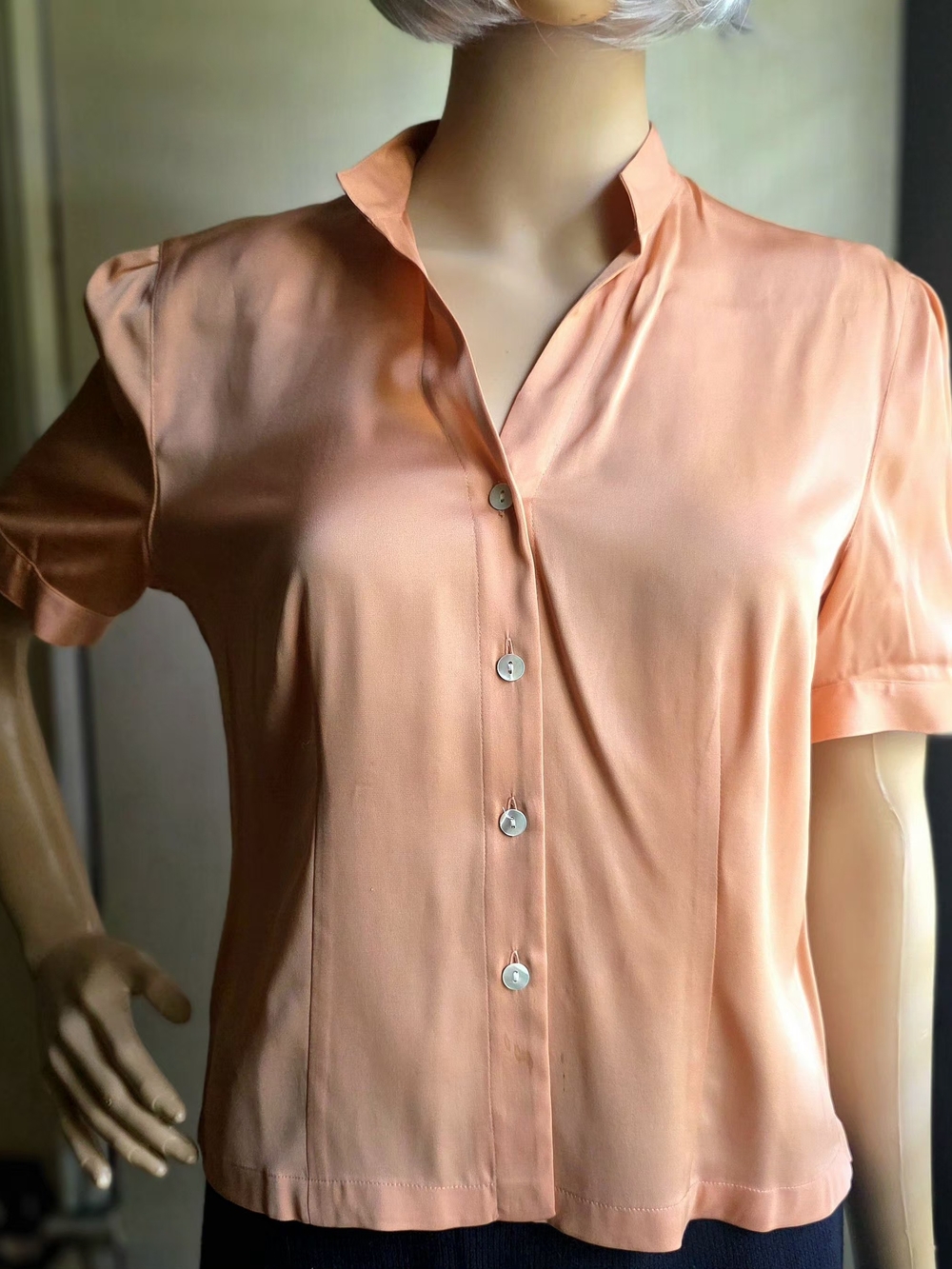 Talbots Stretch Silk Blouse Size 4 Coral Peach 94% Silk Button Front